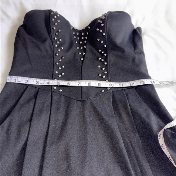 Guess Strapless Black Mini Dress Studded Size 8 Pockets Punk Goth Clubbing - Picture 13 of 16